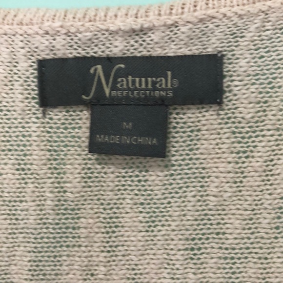 Gorgeous sweater shrug - Picture 2 of 4